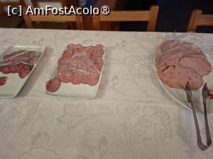 [P24] Pensiunea Cristina - micul dejun » foto by Carmen Ion
 - 
<span class="allrVoted glyphicon glyphicon-heart hidden" id="av1510271"></span>
<a class="m-l-10 hidden" id="sv1510271" onclick="voting_Foto_DelVot(,1510271,29200)" role="button">șterge vot <span class="glyphicon glyphicon-remove"></span></a>
<a id="v91510271" class=" c-red"  onclick="voting_Foto_SetVot(1510271)" role="button"><span class="glyphicon glyphicon-heart-empty"></span> <b>LIKE</b> = Votează poza</a> <img class="hidden"  id="f1510271W9" src="/imagini/loader.gif" border="0" /><span class="AjErrMes hidden" id="e1510271ErM"></span>