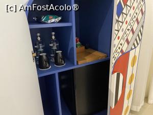 [P17] Rixos Radamis Tirana - maxibarul care cuprindea minibarul şi setul de preparare a ceaiului şi cafelei » foto by nicole33
 - 
<span class="allrVoted glyphicon glyphicon-heart hidden" id="av1510877"></span>
<a class="m-l-10 hidden" id="sv1510877" onclick="voting_Foto_DelVot(,1510877,29204)" role="button">șterge vot <span class="glyphicon glyphicon-remove"></span></a>
<a id="v91510877" class=" c-red"  onclick="voting_Foto_SetVot(1510877)" role="button"><span class="glyphicon glyphicon-heart-empty"></span> <b>LIKE</b> = Votează poza</a> <img class="hidden"  id="f1510877W9" src="/imagini/loader.gif" border="0" /><span class="AjErrMes hidden" id="e1510877ErM"></span>