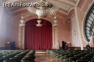 [P05] Sala de teatru a cazinoului » foto by Horia U.
 - 
<span class="allrVoted glyphicon glyphicon-heart hidden" id="av1525588"></span>
<a class="m-l-10 hidden" id="sv1525588" onclick="voting_Foto_DelVot(,1525588,29208)" role="button">șterge vot <span class="glyphicon glyphicon-remove"></span></a>
<a id="v91525588" class=" c-red"  onclick="voting_Foto_SetVot(1525588)" role="button"><span class="glyphicon glyphicon-heart-empty"></span> <b>LIKE</b> = Votează poza</a> <img class="hidden"  id="f1525588W9" src="/imagini/loader.gif" border="0" /><span class="AjErrMes hidden" id="e1525588ErM"></span>