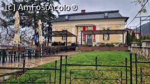 [P02] Exterior pensiune La Curtea Domnească » foto by pepsi70ro
 - 
<span class="allrVoted glyphicon glyphicon-heart hidden" id="av1514477"></span>
<a class="m-l-10 hidden" id="sv1514477" onclick="voting_Foto_DelVot(,1514477,29223)" role="button">șterge vot <span class="glyphicon glyphicon-remove"></span></a>
<a id="v91514477" class=" c-red"  onclick="voting_Foto_SetVot(1514477)" role="button"><span class="glyphicon glyphicon-heart-empty"></span> <b>LIKE</b> = Votează poza</a> <img class="hidden"  id="f1514477W9" src="/imagini/loader.gif" border="0" /><span class="AjErrMes hidden" id="e1514477ErM"></span>