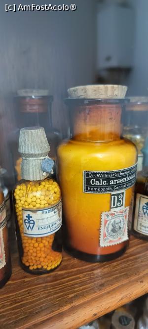 [P16] Exponate - sala homeopatiei. » foto by tata123 🔱
 - 
<span class="allrVoted glyphicon glyphicon-heart hidden" id="av1431944"></span>
<a class="m-l-10 hidden" id="sv1431944" onclick="voting_Foto_DelVot(,1431944,29227)" role="button">șterge vot <span class="glyphicon glyphicon-remove"></span></a>
<a id="v91431944" class=" c-red"  onclick="voting_Foto_SetVot(1431944)" role="button"><span class="glyphicon glyphicon-heart-empty"></span> <b>LIKE</b> = Votează poza</a> <img class="hidden"  id="f1431944W9" src="/imagini/loader.gif" border="0" /><span class="AjErrMes hidden" id="e1431944ErM"></span>