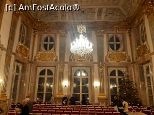 [P29] Sala de marmură » foto by adso
 - 
<span class="allrVoted glyphicon glyphicon-heart hidden" id="av1515359"></span>
<a class="m-l-10 hidden" id="sv1515359" onclick="voting_Foto_DelVot(,1515359,29235)" role="button">șterge vot <span class="glyphicon glyphicon-remove"></span></a>
<a id="v91515359" class=" c-red"  onclick="voting_Foto_SetVot(1515359)" role="button"><span class="glyphicon glyphicon-heart-empty"></span> <b>LIKE</b> = Votează poza</a> <img class="hidden"  id="f1515359W9" src="/imagini/loader.gif" border="0" /><span class="AjErrMes hidden" id="e1515359ErM"></span>