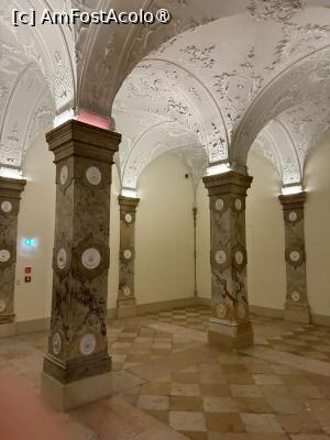 [P06] Palatul Mirabell » foto by adso
 - 
<span class="allrVoted glyphicon glyphicon-heart hidden" id="av1515336"></span>
<a class="m-l-10 hidden" id="sv1515336" onclick="voting_Foto_DelVot(,1515336,29235)" role="button">șterge vot <span class="glyphicon glyphicon-remove"></span></a>
<a id="v91515336" class=" c-red"  onclick="voting_Foto_SetVot(1515336)" role="button"><span class="glyphicon glyphicon-heart-empty"></span> <b>LIKE</b> = Votează poza</a> <img class="hidden"  id="f1515336W9" src="/imagini/loader.gif" border="0" /><span class="AjErrMes hidden" id="e1515336ErM"></span>