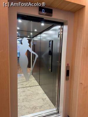 [P06] Liftul hotelului » foto by nightwish
 - 
<span class="allrVoted glyphicon glyphicon-heart hidden" id="av1515585"></span>
<a class="m-l-10 hidden" id="sv1515585" onclick="voting_Foto_DelVot(,1515585,29237)" role="button">șterge vot <span class="glyphicon glyphicon-remove"></span></a>
<a id="v91515585" class=" c-red"  onclick="voting_Foto_SetVot(1515585)" role="button"><span class="glyphicon glyphicon-heart-empty"></span> <b>LIKE</b> = Votează poza</a> <img class="hidden"  id="f1515585W9" src="/imagini/loader.gif" border="0" /><span class="AjErrMes hidden" id="e1515585ErM"></span>