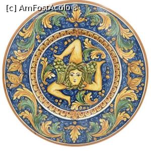 [P01] Trinacria- Simbolul Siciliei » foto by Yersinia Pestis
 - 
<span class="allrVoted glyphicon glyphicon-heart hidden" id="av1515735"></span>
<a class="m-l-10 hidden" id="sv1515735" onclick="voting_Foto_DelVot(,1515735,29238)" role="button">șterge vot <span class="glyphicon glyphicon-remove"></span></a>
<a id="v91515735" class=" c-red"  onclick="voting_Foto_SetVot(1515735)" role="button"><span class="glyphicon glyphicon-heart-empty"></span> <b>LIKE</b> = Votează poza</a> <img class="hidden"  id="f1515735W9" src="/imagini/loader.gif" border="0" /><span class="AjErrMes hidden" id="e1515735ErM"></span>