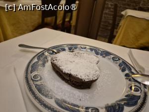 [P35] Il Mandolino Trattoria » foto by adso
 - 
<span class="allrVoted glyphicon glyphicon-heart hidden" id="av1518063"></span>
<a class="m-l-10 hidden" id="sv1518063" onclick="voting_Foto_DelVot(,1518063,29250)" role="button">șterge vot <span class="glyphicon glyphicon-remove"></span></a>
<a id="v91518063" class=" c-red"  onclick="voting_Foto_SetVot(1518063)" role="button"><span class="glyphicon glyphicon-heart-empty"></span> <b>LIKE</b> = Votează poza</a> <img class="hidden"  id="f1518063W9" src="/imagini/loader.gif" border="0" /><span class="AjErrMes hidden" id="e1518063ErM"></span>