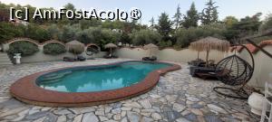 [P06] Piscina - Vila Aggelos, Koukounaries » foto by vlado2
 - 
<span class="allrVoted glyphicon glyphicon-heart hidden" id="av1518219"></span>
<a class="m-l-10 hidden" id="sv1518219" onclick="voting_Foto_DelVot(,1518219,29253)" role="button">șterge vot <span class="glyphicon glyphicon-remove"></span></a>
<a id="v91518219" class=" c-red"  onclick="voting_Foto_SetVot(1518219)" role="button"><span class="glyphicon glyphicon-heart-empty"></span> <b>LIKE</b> = Votează poza</a> <img class="hidden"  id="f1518219W9" src="/imagini/loader.gif" border="0" /><span class="AjErrMes hidden" id="e1518219ErM"></span>