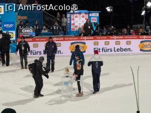 [P15] Ceremonia de premiere » foto by adso
 - 
<span class="allrVoted glyphicon glyphicon-heart hidden" id="av1518436"></span>
<a class="m-l-10 hidden" id="sv1518436" onclick="voting_Foto_DelVot(,1518436,29257)" role="button">șterge vot <span class="glyphicon glyphicon-remove"></span></a>
<a id="v91518436" class=" c-red"  onclick="voting_Foto_SetVot(1518436)" role="button"><span class="glyphicon glyphicon-heart-empty"></span> <b>LIKE</b> = Votează poza</a> <img class="hidden"  id="f1518436W9" src="/imagini/loader.gif" border="0" /><span class="AjErrMes hidden" id="e1518436ErM"></span>