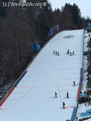 [P08] Ceremonia de deschidere » foto by adso
 - 
<span class="allrVoted glyphicon glyphicon-heart hidden" id="av1518429"></span>
<a class="m-l-10 hidden" id="sv1518429" onclick="voting_Foto_DelVot(,1518429,29257)" role="button">șterge vot <span class="glyphicon glyphicon-remove"></span></a>
<a id="v91518429" class=" c-red"  onclick="voting_Foto_SetVot(1518429)" role="button"><span class="glyphicon glyphicon-heart-empty"></span> <b>LIKE</b> = Votează poza</a> <img class="hidden"  id="f1518429W9" src="/imagini/loader.gif" border="0" /><span class="AjErrMes hidden" id="e1518429ErM"></span>