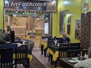 [P03] Giza, Egipt, Restaurantul El Dar Darak, Intrarea în restaurant pozată din interior » foto by mprofeanu
 - 
<span class="allrVoted glyphicon glyphicon-heart hidden" id="av1520266"></span>
<a class="m-l-10 hidden" id="sv1520266" onclick="voting_Foto_DelVot(,1520266,29273)" role="button">șterge vot <span class="glyphicon glyphicon-remove"></span></a>
<a id="v91520266" class=" c-red"  onclick="voting_Foto_SetVot(1520266)" role="button"><span class="glyphicon glyphicon-heart-empty"></span> <b>LIKE</b> = Votează poza</a> <img class="hidden"  id="f1520266W9" src="/imagini/loader.gif" border="0" /><span class="AjErrMes hidden" id="e1520266ErM"></span>