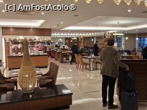 [P25] Cairo, Novotel Cairo Airport Hotel, Lounge-ul, Aici se servea Micul dejun » foto by mprofeanu
 - 
<span class="allrVoted glyphicon glyphicon-heart hidden" id="av1522012"></span>
<a class="m-l-10 hidden" id="sv1522012" onclick="voting_Foto_DelVot(,1522012,29286)" role="button">șterge vot <span class="glyphicon glyphicon-remove"></span></a>
<a id="v91522012" class=" c-red"  onclick="voting_Foto_SetVot(1522012)" role="button"><span class="glyphicon glyphicon-heart-empty"></span> <b>LIKE</b> = Votează poza</a> <img class="hidden"  id="f1522012W9" src="/imagini/loader.gif" border="0" /><span class="AjErrMes hidden" id="e1522012ErM"></span>