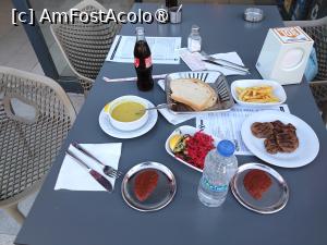 [P12] La mall, la Köfteci Yusuf. La sfarsit am avut ceaiuri 'din partea casei' » foto by Yoda
 - 
<span class="allrVoted glyphicon glyphicon-heart hidden" id="av1525078"></span>
<a class="m-l-10 hidden" id="sv1525078" onclick="voting_Foto_DelVot(,1525078,29298)" role="button">șterge vot <span class="glyphicon glyphicon-remove"></span></a>
<a id="v91525078" class=" c-red"  onclick="voting_Foto_SetVot(1525078)" role="button"><span class="glyphicon glyphicon-heart-empty"></span> <b>LIKE</b> = Votează poza</a> <img class="hidden"  id="f1525078W9" src="/imagini/loader.gif" border="0" /><span class="AjErrMes hidden" id="e1525078ErM"></span>