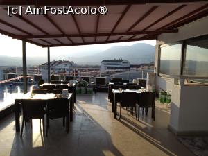 [P15] JK Business - La micul dejun » foto by Yoda
 - 
<span class="allrVoted glyphicon glyphicon-heart hidden" id="av1525081"></span>
<a class="m-l-10 hidden" id="sv1525081" onclick="voting_Foto_DelVot(,1525081,29298)" role="button">șterge vot <span class="glyphicon glyphicon-remove"></span></a>
<a id="v91525081" class=" c-red"  onclick="voting_Foto_SetVot(1525081)" role="button"><span class="glyphicon glyphicon-heart-empty"></span> <b>LIKE</b> = Votează poza</a> <img class="hidden"  id="f1525081W9" src="/imagini/loader.gif" border="0" /><span class="AjErrMes hidden" id="e1525081ErM"></span>