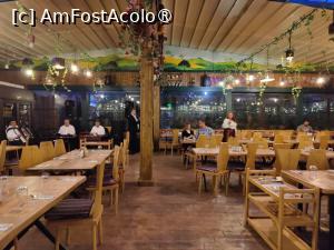 [P18] Casa Românească; câteodată cântă o formație de muzică populară » foto by crismis
 - 
<span class="allrVoted glyphicon glyphicon-heart hidden" id="av1487585"></span>
<a class="m-l-10 hidden" id="sv1487585" onclick="voting_Foto_DelVot(,1487585,29303)" role="button">șterge vot <span class="glyphicon glyphicon-remove"></span></a>
<a id="v91487585" class=" c-red"  onclick="voting_Foto_SetVot(1487585)" role="button"><span class="glyphicon glyphicon-heart-empty"></span> <b>LIKE</b> = Votează poza</a> <img class="hidden"  id="f1487585W9" src="/imagini/loader.gif" border="0" /><span class="AjErrMes hidden" id="e1487585ErM"></span>