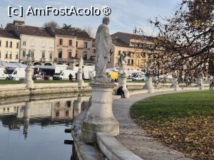 [P39] Prato della Valle » foto by adso
 - 
<span class="allrVoted glyphicon glyphicon-heart hidden" id="av1525772"></span>
<a class="m-l-10 hidden" id="sv1525772" onclick="voting_Foto_DelVot(,1525772,29306)" role="button">șterge vot <span class="glyphicon glyphicon-remove"></span></a>
<a id="v91525772" class=" c-red"  onclick="voting_Foto_SetVot(1525772)" role="button"><span class="glyphicon glyphicon-heart-empty"></span> <b>LIKE</b> = Votează poza</a> <img class="hidden"  id="f1525772W9" src="/imagini/loader.gif" border="0" /><span class="AjErrMes hidden" id="e1525772ErM"></span>
