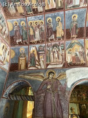 [P24] Mănăstirea Polovragi. » foto by Floria
 - 
<span class="allrVoted glyphicon glyphicon-heart hidden" id="av1526290"></span>
<a class="m-l-10 hidden" id="sv1526290" onclick="voting_Foto_DelVot(,1526290,29308)" role="button">șterge vot <span class="glyphicon glyphicon-remove"></span></a>
<a id="v91526290" class=" c-red"  onclick="voting_Foto_SetVot(1526290)" role="button"><span class="glyphicon glyphicon-heart-empty"></span> <b>LIKE</b> = Votează poza</a> <img class="hidden"  id="f1526290W9" src="/imagini/loader.gif" border="0" /><span class="AjErrMes hidden" id="e1526290ErM"></span>