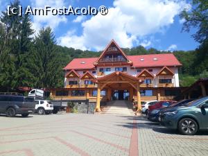 [P34] Pensiunea Cheile Oltețului, Polovragi. » foto by Floria
 - 
<span class="allrVoted glyphicon glyphicon-heart hidden" id="av1526300"></span>
<a class="m-l-10 hidden" id="sv1526300" onclick="voting_Foto_DelVot(,1526300,29308)" role="button">șterge vot <span class="glyphicon glyphicon-remove"></span></a>
<a id="v91526300" class=" c-red"  onclick="voting_Foto_SetVot(1526300)" role="button"><span class="glyphicon glyphicon-heart-empty"></span> <b>LIKE</b> = Votează poza</a> <img class="hidden"  id="f1526300W9" src="/imagini/loader.gif" border="0" /><span class="AjErrMes hidden" id="e1526300ErM"></span>