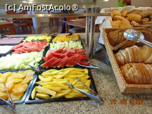 [P25] hotel Tossa de Mar, oferta de mic dejun » foto by Yolanda
 - 
<span class="allrVoted glyphicon glyphicon-heart hidden" id="av1533363"></span>
<a class="m-l-10 hidden" id="sv1533363" onclick="voting_Foto_DelVot(,1533363,29363)" role="button">șterge vot <span class="glyphicon glyphicon-remove"></span></a>
<a id="v91533363" class=" c-red"  onclick="voting_Foto_SetVot(1533363)" role="button"><span class="glyphicon glyphicon-heart-empty"></span> <b>LIKE</b> = Votează poza</a> <img class="hidden"  id="f1533363W9" src="/imagini/loader.gif" border="0" /><span class="AjErrMes hidden" id="e1533363ErM"></span>