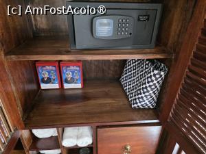 [P34] The Myst Hotel; camera noastră » foto by crismis
 - 
<span class="allrVoted glyphicon glyphicon-heart hidden" id="av1534726"></span>
<a class="m-l-10 hidden" id="sv1534726" onclick="voting_Foto_DelVot(,1534726,29376)" role="button">șterge vot <span class="glyphicon glyphicon-remove"></span></a>
<a id="v91534726" class=" c-red"  onclick="voting_Foto_SetVot(1534726)" role="button"><span class="glyphicon glyphicon-heart-empty"></span> <b>LIKE</b> = Votează poza</a> <img class="hidden"  id="f1534726W9" src="/imagini/loader.gif" border="0" /><span class="AjErrMes hidden" id="e1534726ErM"></span>
