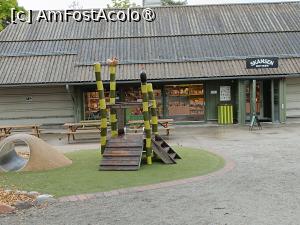 [P19] Stockholm, Skansen, Magazinul Skansen - Skansenbutiken cu „de toate” și cu mese pentru picnic » foto by mprofeanu
 - 
<span class="allrVoted glyphicon glyphicon-heart hidden" id="av1516492"></span>
<a class="m-l-10 hidden" id="sv1516492" onclick="voting_Foto_DelVot(,1516492,29431)" role="button">șterge vot <span class="glyphicon glyphicon-remove"></span></a>
<a id="v91516492" class=" c-red"  onclick="voting_Foto_SetVot(1516492)" role="button"><span class="glyphicon glyphicon-heart-empty"></span> <b>LIKE</b> = Votează poza</a> <img class="hidden"  id="f1516492W9" src="/imagini/loader.gif" border="0" /><span class="AjErrMes hidden" id="e1516492ErM"></span>