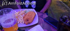 [P13] Galleon Pub, șnițel și catofi prăjiți » foto by irinad
 - 
<span class="allrVoted glyphicon glyphicon-heart hidden" id="av1542553"></span>
<a class="m-l-10 hidden" id="sv1542553" onclick="voting_Foto_DelVot(,1542553,29437)" role="button">șterge vot <span class="glyphicon glyphicon-remove"></span></a>
<a id="v91542553" class=" c-red"  onclick="voting_Foto_SetVot(1542553)" role="button"><span class="glyphicon glyphicon-heart-empty"></span> <b>LIKE</b> = Votează poza</a> <img class="hidden"  id="f1542553W9" src="/imagini/loader.gif" border="0" /><span class="AjErrMes hidden" id="e1542553ErM"></span>
