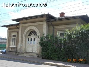 [P30] Piatra Neamț - Casa în care și-a trăit Elena Cuza ultimii ani de viață.  » foto by iulianic
 - 
<span class="allrVoted glyphicon glyphicon-heart hidden" id="av751520"></span>
<a class="m-l-10 hidden" id="sv751520" onclick="voting_Foto_DelVot(,751520,29440)" role="button">șterge vot <span class="glyphicon glyphicon-remove"></span></a>
<a id="v9751520" class=" c-red"  onclick="voting_Foto_SetVot(751520)" role="button"><span class="glyphicon glyphicon-heart-empty"></span> <b>LIKE</b> = Votează poza</a> <img class="hidden"  id="f751520W9" src="/imagini/loader.gif" border="0" /><span class="AjErrMes hidden" id="e751520ErM"></span>