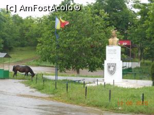 [P39] Cănțălărești - Monumentul lui Ștefan cel Mare.  » foto by iulianic
 - 
<span class="allrVoted glyphicon glyphicon-heart hidden" id="av751529"></span>
<a class="m-l-10 hidden" id="sv751529" onclick="voting_Foto_DelVot(,751529,29440)" role="button">șterge vot <span class="glyphicon glyphicon-remove"></span></a>
<a id="v9751529" class=" c-red"  onclick="voting_Foto_SetVot(751529)" role="button"><span class="glyphicon glyphicon-heart-empty"></span> <b>LIKE</b> = Votează poza</a> <img class="hidden"  id="f751529W9" src="/imagini/loader.gif" border="0" /><span class="AjErrMes hidden" id="e751529ErM"></span>