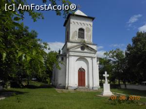 [P05] Solești - Biserica 'Adormirea Maicii Domnului' paraclis al curții boierești.  » foto by iulianic
 - 
<span class="allrVoted glyphicon glyphicon-heart hidden" id="av751486"></span>
<a class="m-l-10 hidden" id="sv751486" onclick="voting_Foto_DelVot(,751486,29440)" role="button">șterge vot <span class="glyphicon glyphicon-remove"></span></a>
<a id="v9751486" class=" c-red"  onclick="voting_Foto_SetVot(751486)" role="button"><span class="glyphicon glyphicon-heart-empty"></span> <b>LIKE</b> = Votează poza</a> <img class="hidden"  id="f751486W9" src="/imagini/loader.gif" border="0" /><span class="AjErrMes hidden" id="e751486ErM"></span>