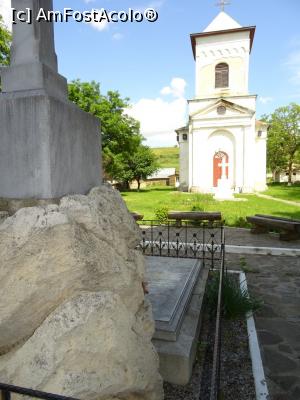 [P13] Biserica și morm&acirc;ntul Elenei Cuza. » foto by tata123 🔱
 - 
<span class="allrVoted glyphicon glyphicon-heart hidden" id="av1244139"></span>
<a class="m-l-10 hidden" id="sv1244139" onclick="voting_Foto_DelVot(,1244139,29440)" role="button">șterge vot <span class="glyphicon glyphicon-remove"></span></a>
<a id="v91244139" class=" c-red"  onclick="voting_Foto_SetVot(1244139)" role="button"><span class="glyphicon glyphicon-heart-empty"></span> <b>LIKE</b> = Votează poza</a> <img class="hidden"  id="f1244139W9" src="/imagini/loader.gif" border="0" /><span class="AjErrMes hidden" id="e1244139ErM"></span>