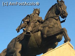 [P10] Statuia lui Ștefan » foto by Yersinia Pestis
 - 
<span class="allrVoted glyphicon glyphicon-heart hidden" id="av960945"></span>
<a class="m-l-10 hidden" id="sv960945" onclick="voting_Foto_DelVot(,960945,29441)" role="button">șterge vot <span class="glyphicon glyphicon-remove"></span></a>
<a id="v9960945" class=" c-red"  onclick="voting_Foto_SetVot(960945)" role="button"><span class="glyphicon glyphicon-heart-empty"></span> <b>LIKE</b> = Votează poza</a> <img class="hidden"  id="f960945W9" src="/imagini/loader.gif" border="0" /><span class="AjErrMes hidden" id="e960945ErM"></span>