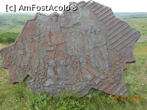 [P12] Movila lui Burcel - Harta din bronz a României mari.  » foto by iulianic
 - 
<span class="allrVoted glyphicon glyphicon-heart hidden" id="av750617"></span>
<a class="m-l-10 hidden" id="sv750617" onclick="voting_Foto_DelVot(,750617,29442)" role="button">șterge vot <span class="glyphicon glyphicon-remove"></span></a>
<a id="v9750617" class=" c-red"  onclick="voting_Foto_SetVot(750617)" role="button"><span class="glyphicon glyphicon-heart-empty"></span> <b>LIKE</b> = Votează poza</a> <img class="hidden"  id="f750617W9" src="/imagini/loader.gif" border="0" /><span class="AjErrMes hidden" id="e750617ErM"></span>