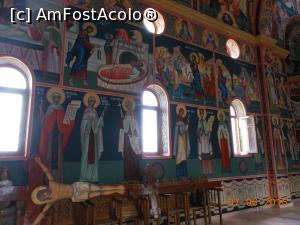 [P19] Movila lui Burcel - Biserica de zid. Interiorul pictat, dar încă neamenajat.  » foto by iulianic
 - 
<span class="allrVoted glyphicon glyphicon-heart hidden" id="av750624"></span>
<a class="m-l-10 hidden" id="sv750624" onclick="voting_Foto_DelVot(,750624,29442)" role="button">șterge vot <span class="glyphicon glyphicon-remove"></span></a>
<a id="v9750624" class=" c-red"  onclick="voting_Foto_SetVot(750624)" role="button"><span class="glyphicon glyphicon-heart-empty"></span> <b>LIKE</b> = Votează poza</a> <img class="hidden"  id="f750624W9" src="/imagini/loader.gif" border="0" /><span class="AjErrMes hidden" id="e750624ErM"></span>