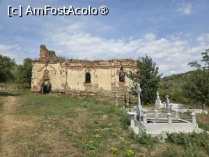 [P10] Mănăstirea Bogdănița » foto by adso
 - 
<span class="allrVoted glyphicon glyphicon-heart hidden" id="av1543323"></span>
<a class="m-l-10 hidden" id="sv1543323" onclick="voting_Foto_DelVot(,1543323,29444)" role="button">șterge vot <span class="glyphicon glyphicon-remove"></span></a>
<a id="v91543323" class=" c-red"  onclick="voting_Foto_SetVot(1543323)" role="button"><span class="glyphicon glyphicon-heart-empty"></span> <b>LIKE</b> = Votează poza</a> <img class="hidden"  id="f1543323W9" src="/imagini/loader.gif" border="0" /><span class="AjErrMes hidden" id="e1543323ErM"></span>