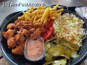 [P07] Kebab la farfurie. » foto by tata123 🔱
 - 
<span class="allrVoted glyphicon glyphicon-heart hidden" id="av1543756"></span>
<a class="m-l-10 hidden" id="sv1543756" onclick="voting_Foto_DelVot(,1543756,29445)" role="button">șterge vot <span class="glyphicon glyphicon-remove"></span></a>
<a id="v91543756" class=" c-red"  onclick="voting_Foto_SetVot(1543756)" role="button"><span class="glyphicon glyphicon-heart-empty"></span> <b>LIKE</b> = Votează poza</a> <img class="hidden"  id="f1543756W9" src="/imagini/loader.gif" border="0" /><span class="AjErrMes hidden" id="e1543756ErM"></span>