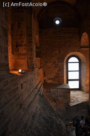 [P14] Sacra di San Michele (Piemont, Italia) - in interior, imagine luata de pe Scara Mortilor.  » foto by Diaura*
 - 
<span class="allrVoted glyphicon glyphicon-heart hidden" id="av1058009"></span>
<a class="m-l-10 hidden" id="sv1058009" onclick="voting_Foto_DelVot(,1058009,29447)" role="button">șterge vot <span class="glyphicon glyphicon-remove"></span></a>
<a id="v91058009" class=" c-red"  onclick="voting_Foto_SetVot(1058009)" role="button"><span class="glyphicon glyphicon-heart-empty"></span> <b>LIKE</b> = Votează poza</a> <img class="hidden"  id="f1058009W9" src="/imagini/loader.gif" border="0" /><span class="AjErrMes hidden" id="e1058009ErM"></span>