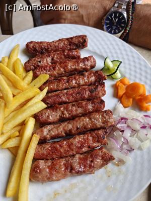 [P14] Cevapi - ceva similar cu micii românești (nu la mărime și gust). » foto by tata123 🔱
 - 
<span class="allrVoted glyphicon glyphicon-heart hidden" id="av1548046"></span>
<a class="m-l-10 hidden" id="sv1548046" onclick="voting_Foto_DelVot(,1548046,29468)" role="button">șterge vot <span class="glyphicon glyphicon-remove"></span></a>
<a id="v91548046" class=" c-red"  onclick="voting_Foto_SetVot(1548046)" role="button"><span class="glyphicon glyphicon-heart-empty"></span> <b>LIKE</b> = Votează poza</a> <img class="hidden"  id="f1548046W9" src="/imagini/loader.gif" border="0" /><span class="AjErrMes hidden" id="e1548046ErM"></span>